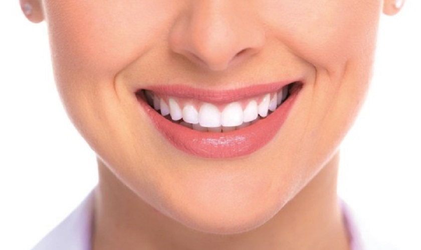 Read more about the article Có nên mài răng làm răng sứ ? Ưu nhược điểm của làm răng sứ?